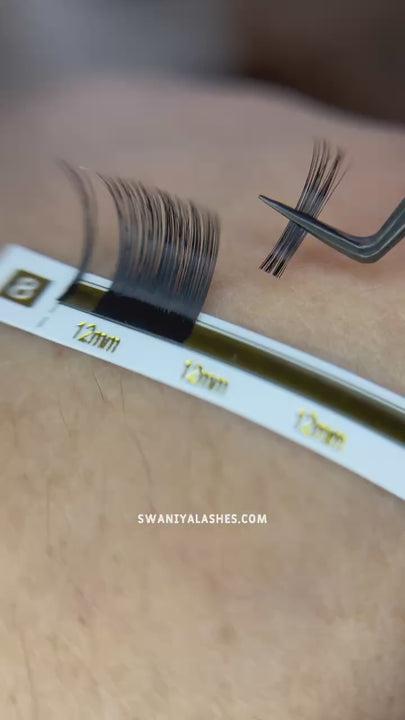 Mega Volume Lashes 0.03mm - Swaniyalashes